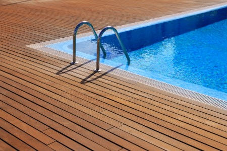 Factors that contribute to the cost of a pool